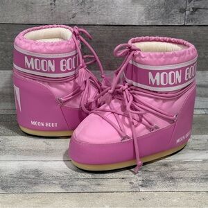 MOON BOOT ICON LOW PINK NYLON BOOTS - SIZE 5.5 - 7 .US WOMENS